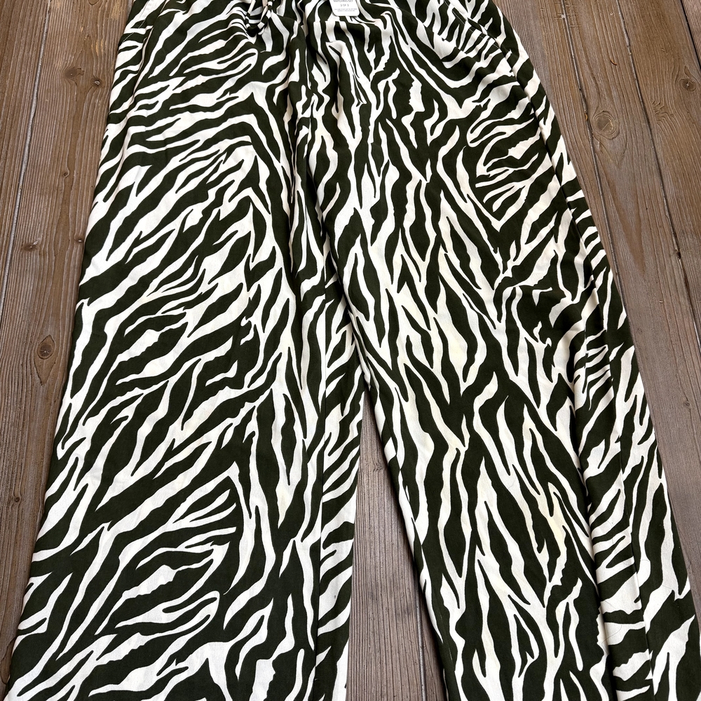 Fashion Nova Zebra Print Pants - Green and White